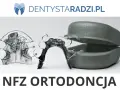 Aparaty ortodontyczne i pudełko. Czy do ortodonty potrzebne jest skierowanie? NFZ ortodoncja.